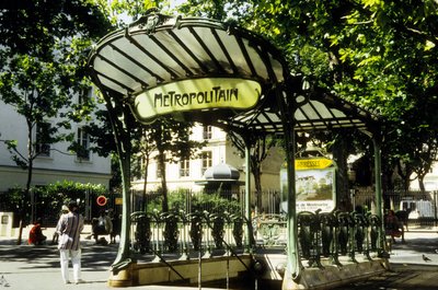 Metrostation Abbesses in Parijs, Frankrijk door Hector Guimard