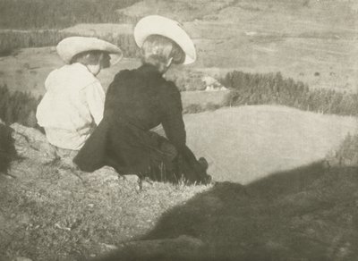 Velden in Birgitz (Hans en Mary zittend) door Heinrich Kuhn