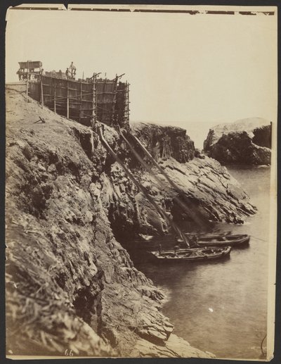 Scheuten voor het laden van de aanstekers met guano, Chincha-eilanden door Henry DeWitt Moulton