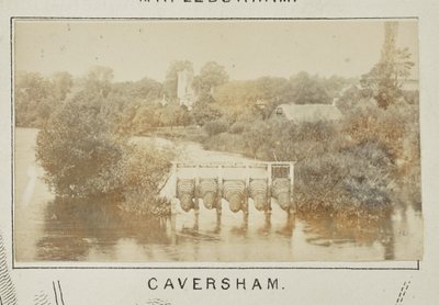 Caversham door Henry W. Taunt