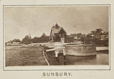 Sunbury door Henry W. Taunt