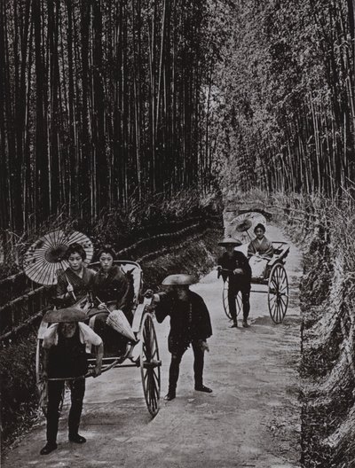 Een bamboe laan in Kyoto (zw/w foto) door Herbert Ponting
