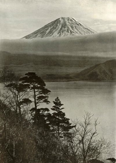 Fuji vanaf Nakano-Kura-Toge, 1910 door Herbert Ponting