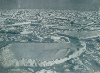 Zware Pak waarin het Schip Werd Tegenhouden, 1912, 1913 door Herbert Ponting