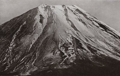 De Top van Fuji, een Telefoto vanuit Shoji door Herbert Ponting