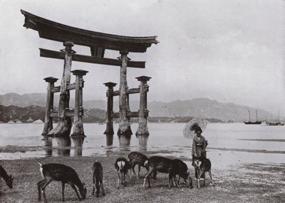 De Oude Torii bij Miyajima door Herbert Ponting
