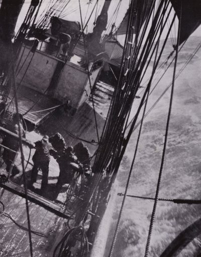Het schip deinde en spande en slingerde als een kurk door Herbert Ponting