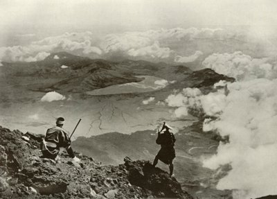 Twee mijl boven de wolken, 1910 door Herbert Ponting