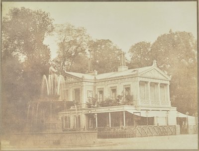 [Venusfontein van Francisque-Joseph Duret en het Café des Ambassadeurs]. door Hippolyte Bayard