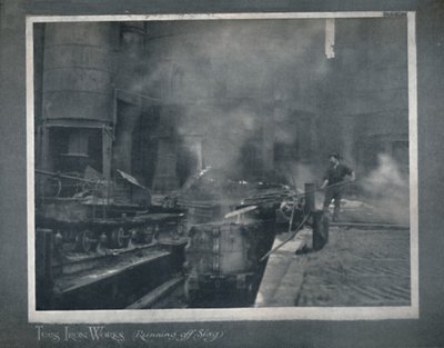 Tees IJzerwerken - Slak afvoeren, 1919 door Hood and Co. Ltd