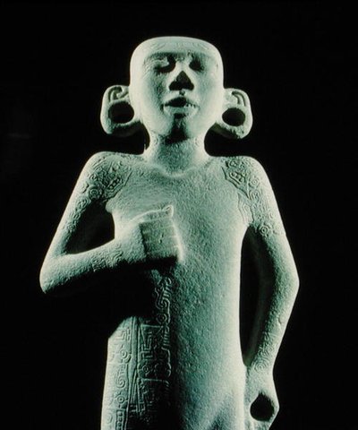 De jonge man van Tamuin, late postklassieke periode (1300-1521) (detail) door Huaxtec Huaxtec