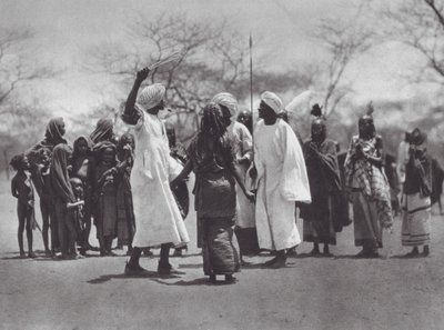 Afrika: Aulad Hamid dans door Hugo Adolf Bernatzik