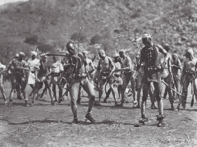 Afrika: Nuba rammeldans door Hugo Adolf Bernatzik
