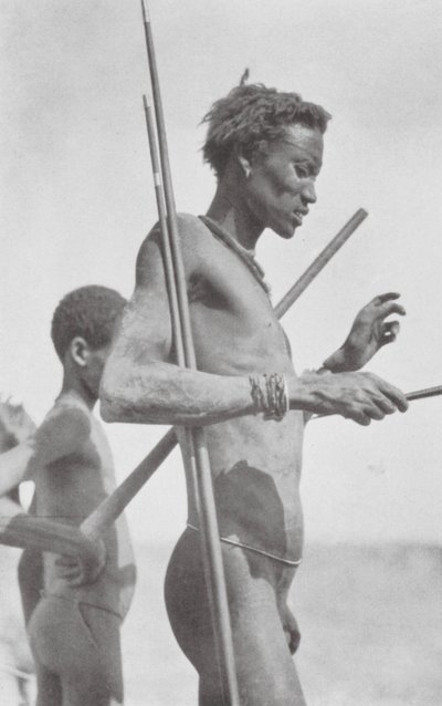Nuer-Man door Hugo Adolf Bernatzik