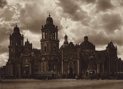Mexico: hoofdstad Mejico, La catedral (z/w foto) door Hugo Brehme