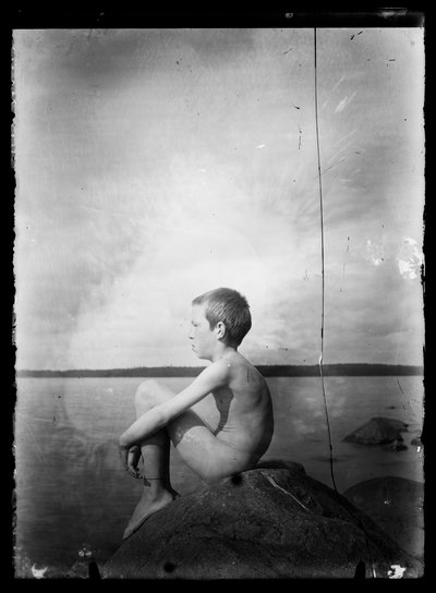Guido Simberg als model voor het schilderij Fish Boy ("Zeeman") door Hugo Simberg