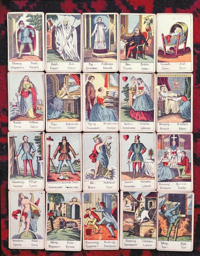 LeNormand kaarten in vier talen (Hongaars, Duits, Servisch en Kroatisch), eind negentiende eeuw door Hungarian School