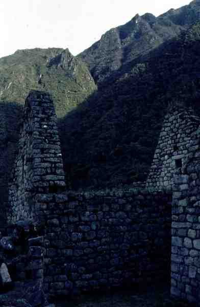 Vervallen huis van de citadel in Machu Picchu door Incan Incan