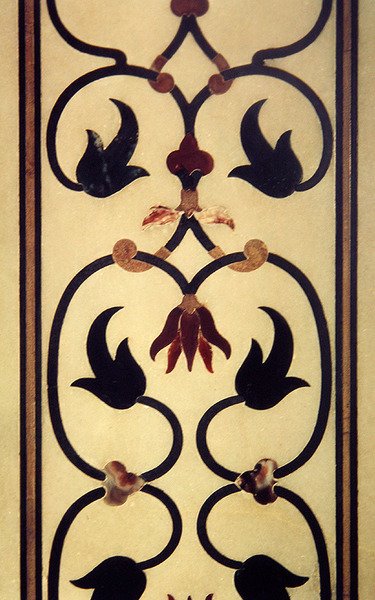 Detail van inlegwerk op een buitenmuur, ca. 1631-54 door Indian School
