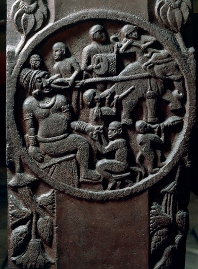 Indiase kunst, hindoeïsme: laag reliëf dat apen voorstelt die een tand uit een reus trekken met behulp van olifanten. 2e eeuw voor Christus. Kolkata, Indian Museum door Indian School