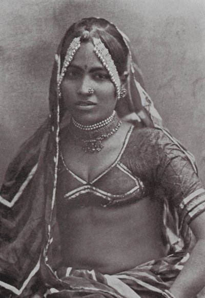 Bombay / Mumbai: Een Marwar Lady (z/w foto) door Indian photographer
