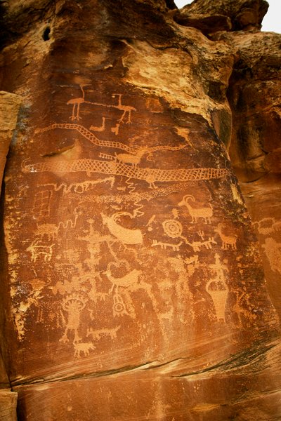 In Nine Mile Canyon de Sandhill Crane-petroglyph site door Ira Block