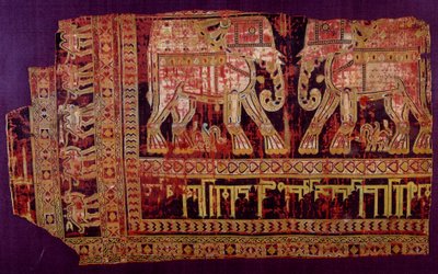 Islamitische Kunst: Lijkwade van Sint Josse. Zijden stof, 901 AD. Uit de abdij van Sint Josse, Khorasan, Chorasan of Khurasan. Herat, modern Afghanistan. Parijs, Louvre Museum door Islamic School