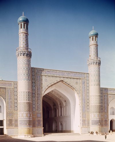 De Masjid-i Jami of Vrijdagmoskee, gesticht in 1200, herbouwd in 1498 door Islamic School