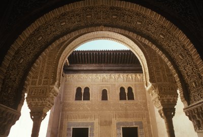 Uitzicht op het paleis vanaf de patio de Mexuar door Islamic School