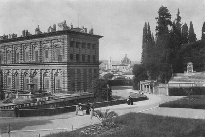 Firenze, R Palazzo Pitti, Achterkant met uitzicht op de kathedraal (zwart-wit foto) door Italian Photographer