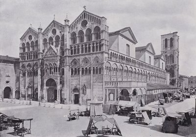Italië: Kathedraal, Ferrara (zwart-wit foto) door Italian Photographer