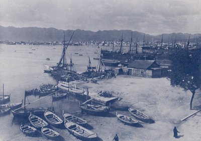 Italië: Palermo, haven en panorama van de stad door Italian Photographer