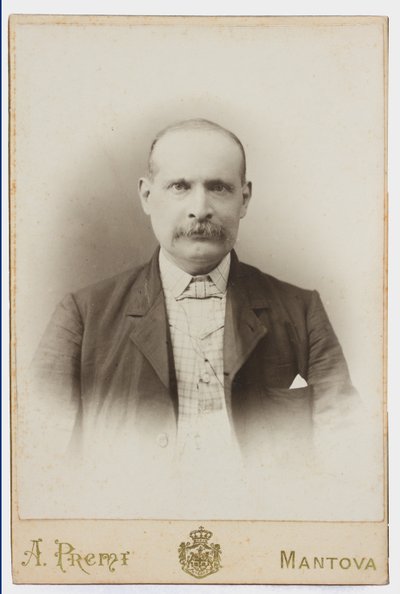 Foto op een ansichtkaart van de schilder Albano Lugli door Italian Photographer