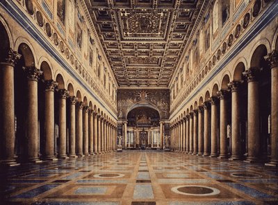 Rome: Basilica di S Paolo, interieur door Italian Photographer