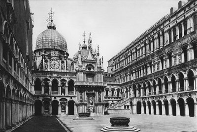 Venetië, Palazzo Ducale, de binnenplaats door Italian Photographer