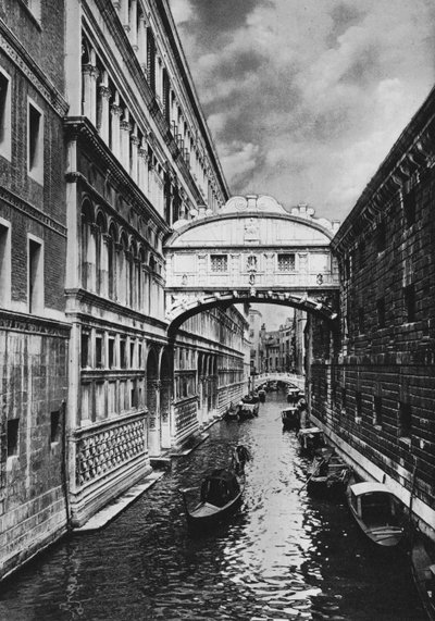 Venetië, Brug der Zuchten (zw/w foto) door Italian Photographer