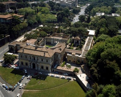 Luchtfoto van Villa Giulia in Rome, Italië door Italian School