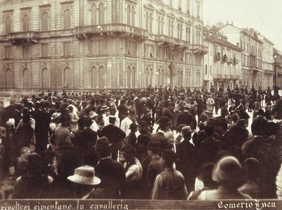 Burgers dagen de cavalerie van generaal Bava Beccaris uit, tijdens de rellen in Milaan, 6-9 mei 1898 door Italian School