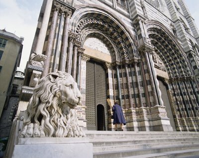 Gevel van de Kathedraal van San Lorenzo door Italian School