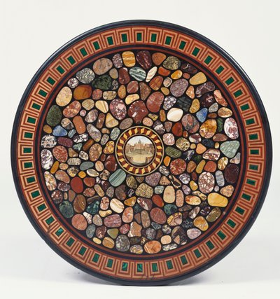 Italiaanse specimen marmeren ronde tafelblad gecentreerd rond een micro mozaïek van het Sint-Pietersplein, Rome door Italian School