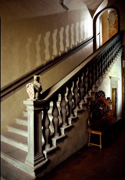 Uitzicht op de trappen van het Stadhuis (Palazzo degli Anziani) door Italian School