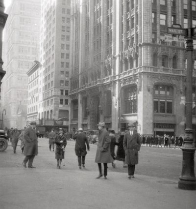 Lower Broadway, New York City, VS, 20e eeuw door J. Dearden Holmes