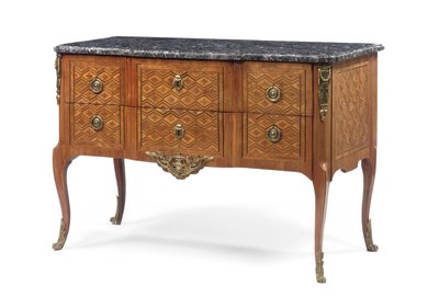 Late Louis XV commode, derde kwart van de 18e eeuw door Jacques Birckle