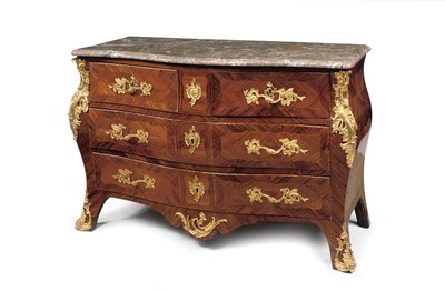 Louis XV bombe commode, derde kwart van de 18e eeuw door Jacques Birckle