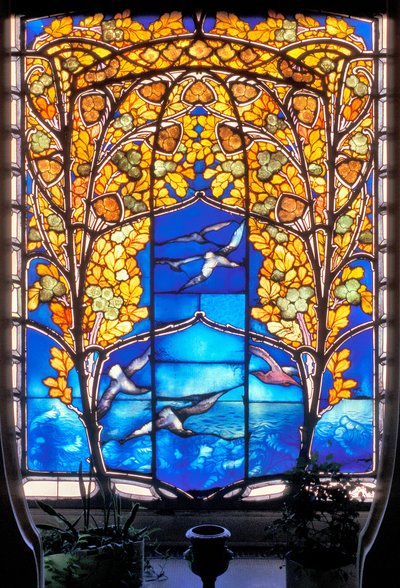 Nancy, Art Nouveau, Hotel Bergeret, Glas-in-loodraam rozen en meeuwen (foto) door Jacques Gruber