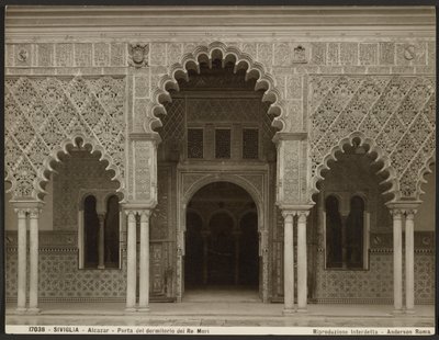 Alcázar, deuropening naar de slaapkamer van de Moorse koningen door James Anderson