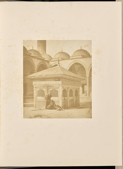 [Fontein op de binnenplaats van de Sülemaniye Moskee]. door James Robertson