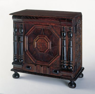 De Joseph en Bathsheba Pope gesneden en aangebrachte kostbaarhedenkast, Salem, Massachusetts, 1679 door James Symonds