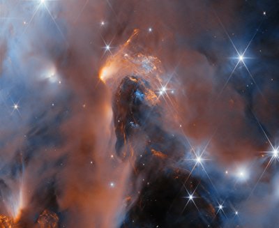 Gluren in Perseus (NGC 1333) door James Webb Space Telescope (NASA)