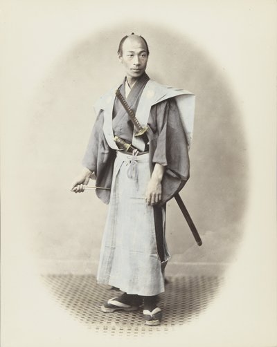 Japanse man met zwaard (handgekleurde zwart-wit foto) door Japanese Photographer